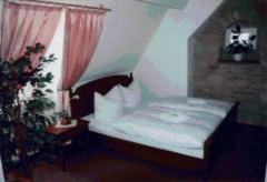 Hotel "Zur Sonne" Кверфурт Номер фото